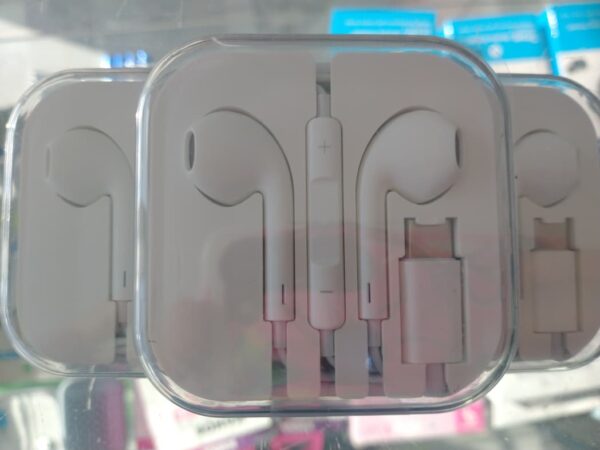 AURICULAR TIPO C IP